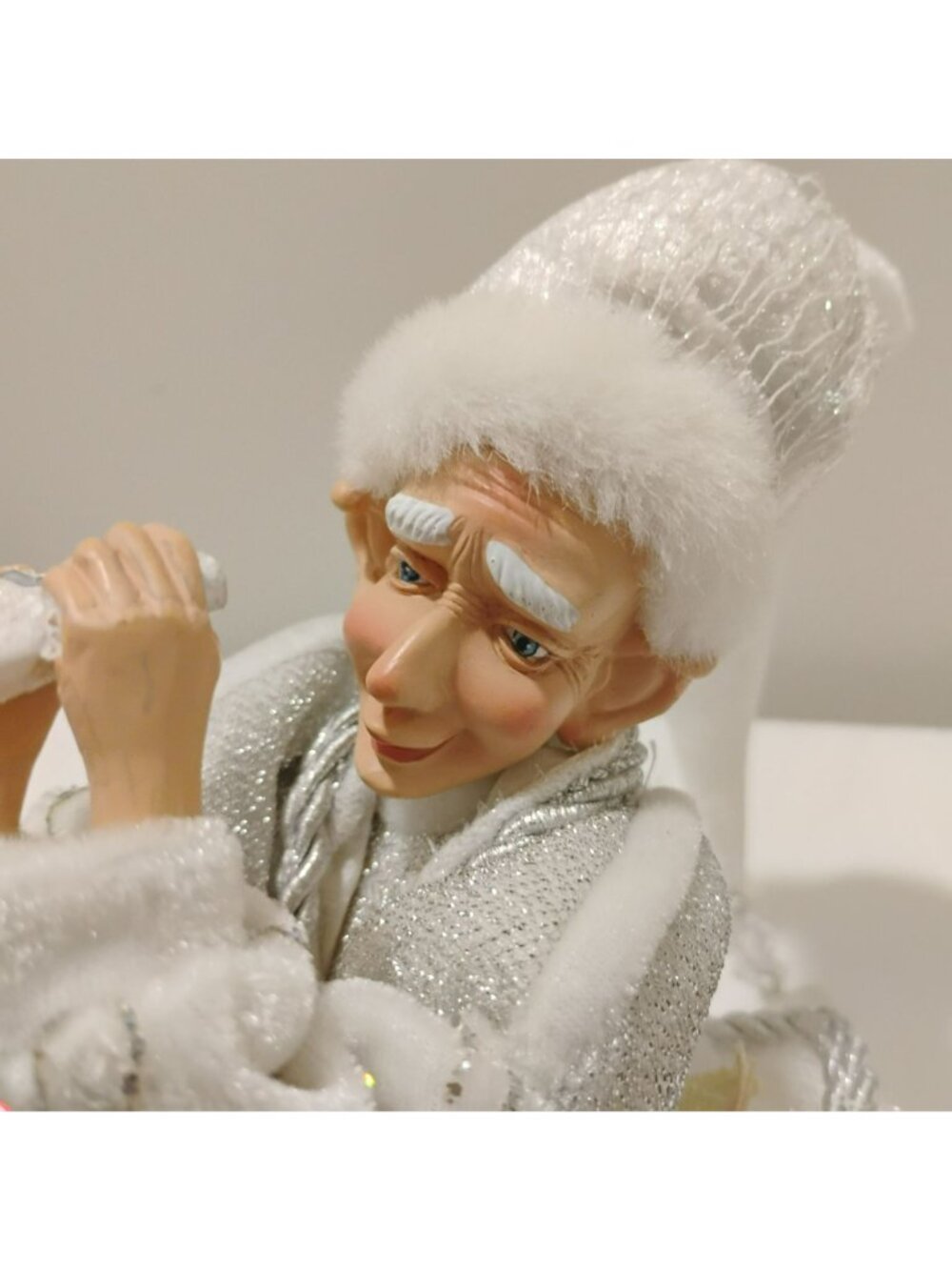 Vintage Posable Elf Figurine Silver White Crystal Jester Shelf Sitter Flute Play - Picture 7 of 9